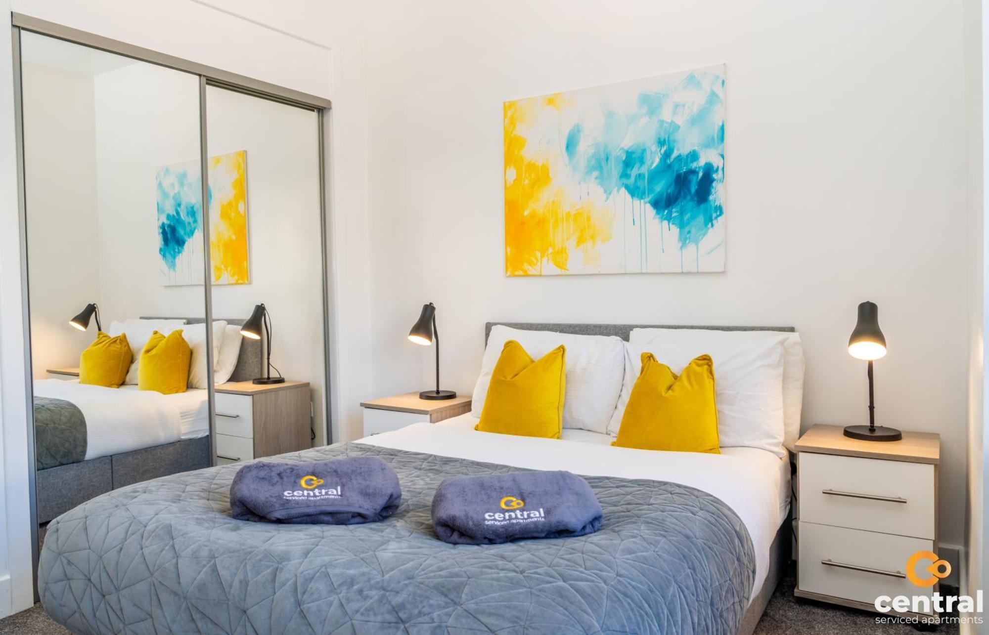 Central Serviced Apartments - 2 Bedroom - Free Street Parking - Fast Wifi - Smart Tvs In All Rooms - Ground Level - Family Neighbourhood - 3 X Double Beds - Heating 24-7 - Trade Stays - Weekly & Monthly Offers Dundee Buitenkant foto