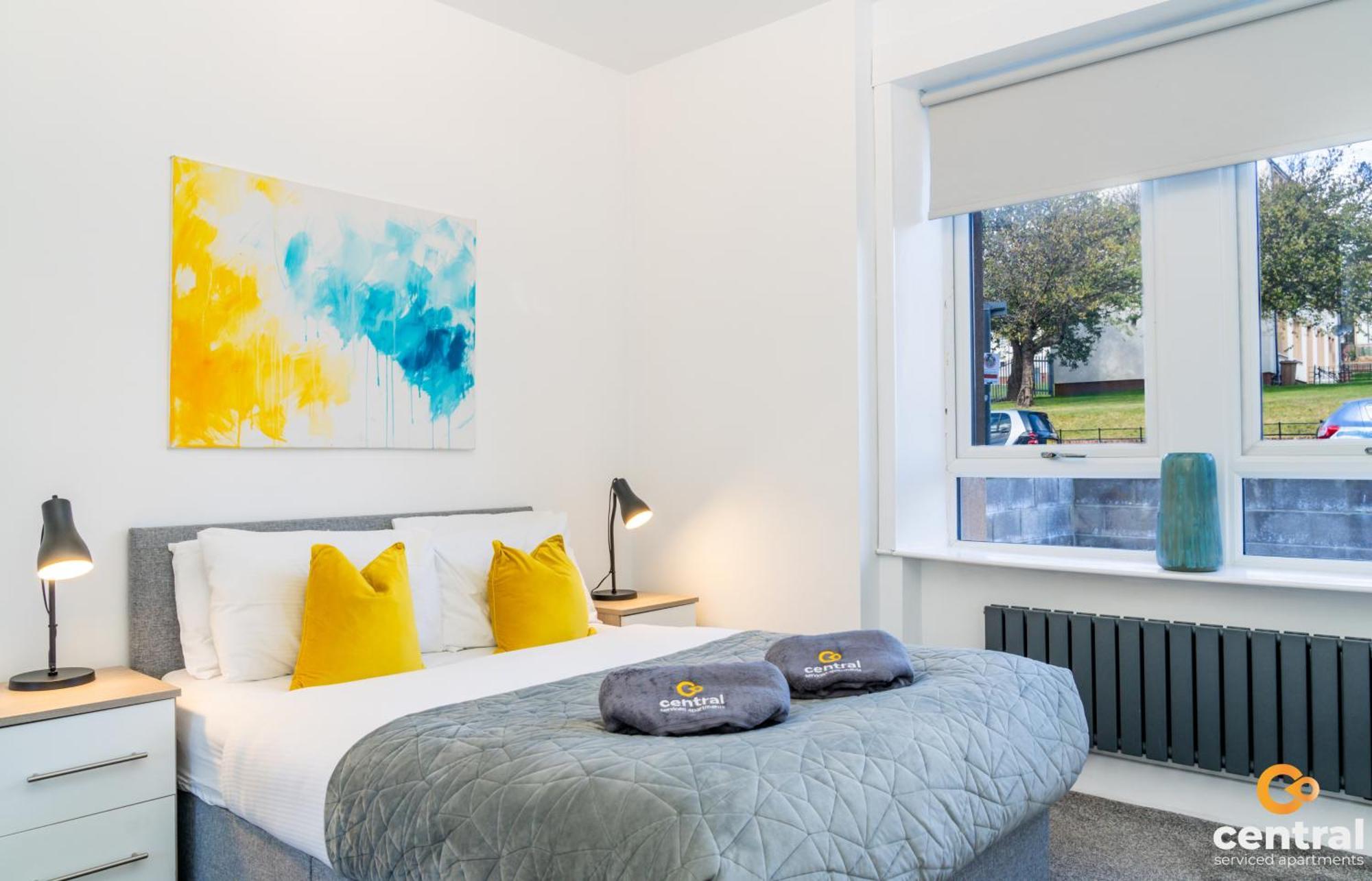 Central Serviced Apartments - 2 Bedroom - Free Street Parking - Fast Wifi - Smart Tvs In All Rooms - Ground Level - Family Neighbourhood - 3 X Double Beds - Heating 24-7 - Trade Stays - Weekly & Monthly Offers Dundee Buitenkant foto