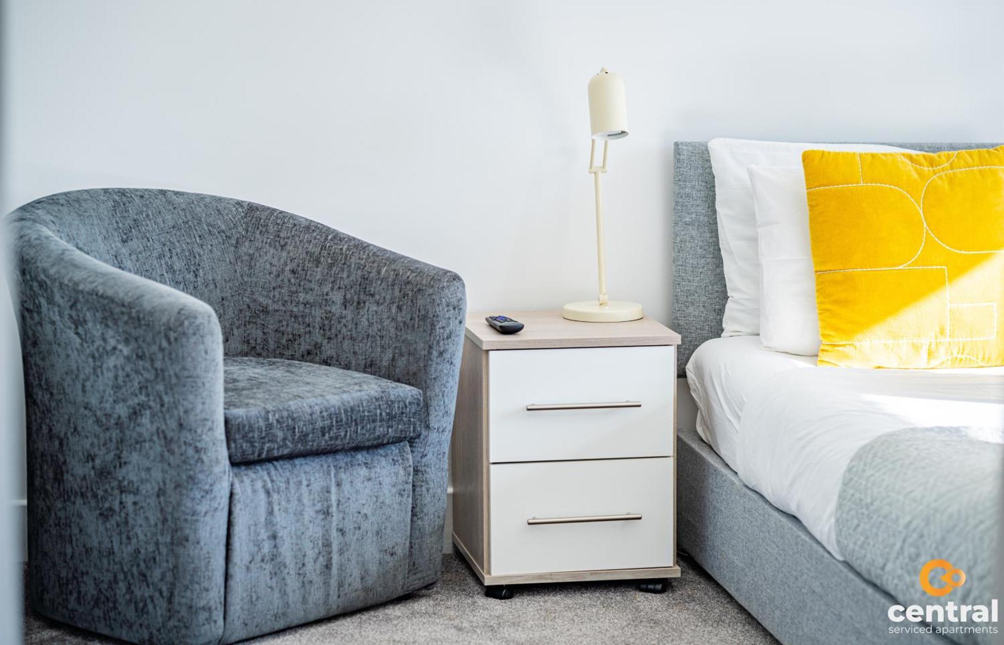 Central Serviced Apartments - 2 Bedroom - Free Street Parking - Fast Wifi - Smart Tvs In All Rooms - Ground Level - Family Neighbourhood - 3 X Double Beds - Heating 24-7 - Trade Stays - Weekly & Monthly Offers Dundee Buitenkant foto
