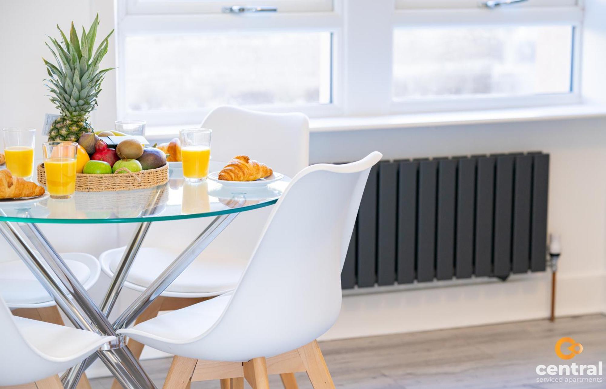 Central Serviced Apartments - 2 Bedroom - Free Street Parking - Fast Wifi - Smart Tvs In All Rooms - Ground Level - Family Neighbourhood - 3 X Double Beds - Heating 24-7 - Trade Stays - Weekly & Monthly Offers Dundee Buitenkant foto