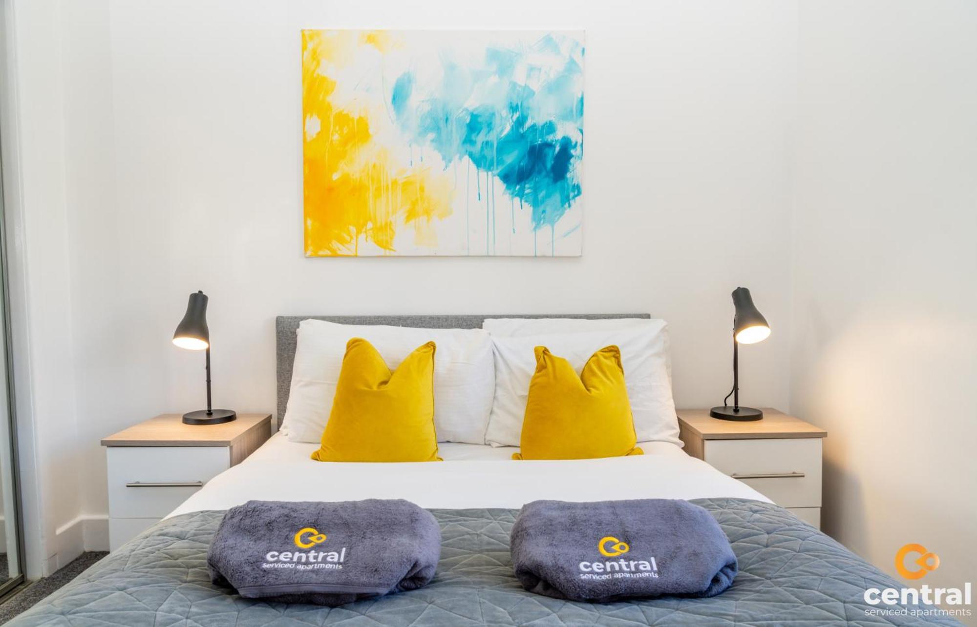 Central Serviced Apartments - 2 Bedroom - Free Street Parking - Fast Wifi - Smart Tvs In All Rooms - Ground Level - Family Neighbourhood - 3 X Double Beds - Heating 24-7 - Trade Stays - Weekly & Monthly Offers Dundee Buitenkant foto